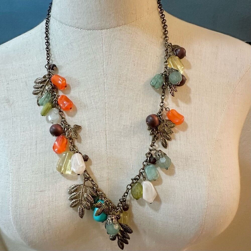 Colorful leaf beaded necklace